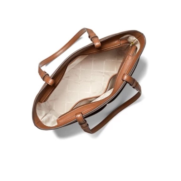 Michael Kors Bedford purse - Picture 3 of 17